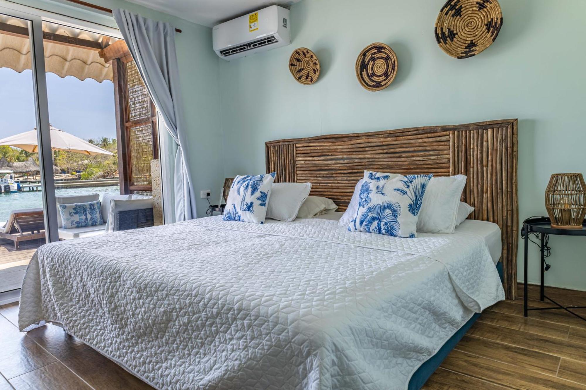 Fragata Island House Hotel Cartagena Exterior photo